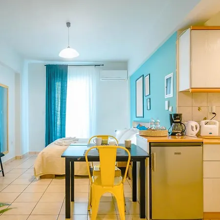Cozy Couple Retreat Apartment Kalamata